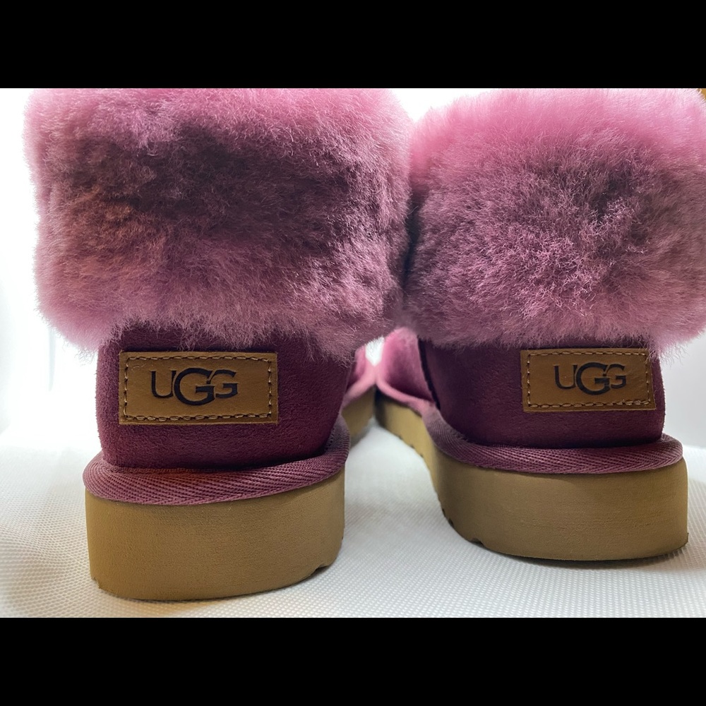 Ugg short boots